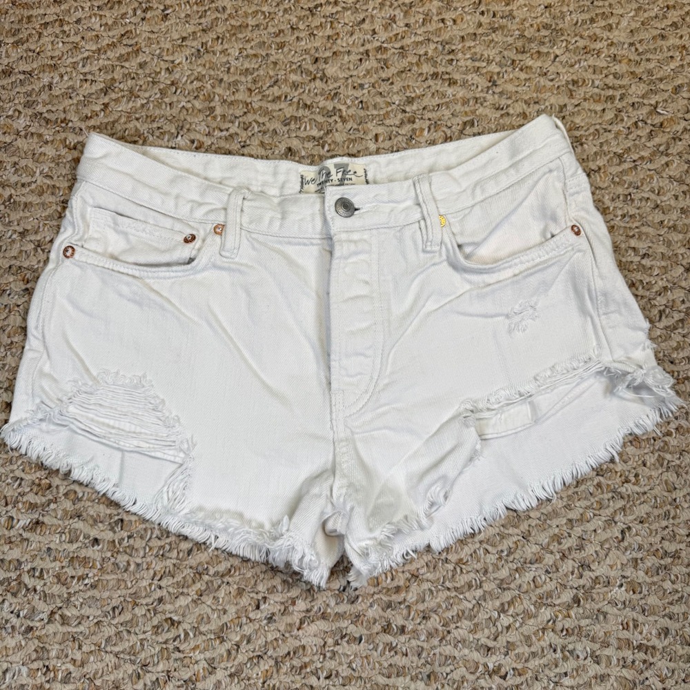 We The Free Free People White Distressed Denim Shorts Size 27 Button Fly Frayed